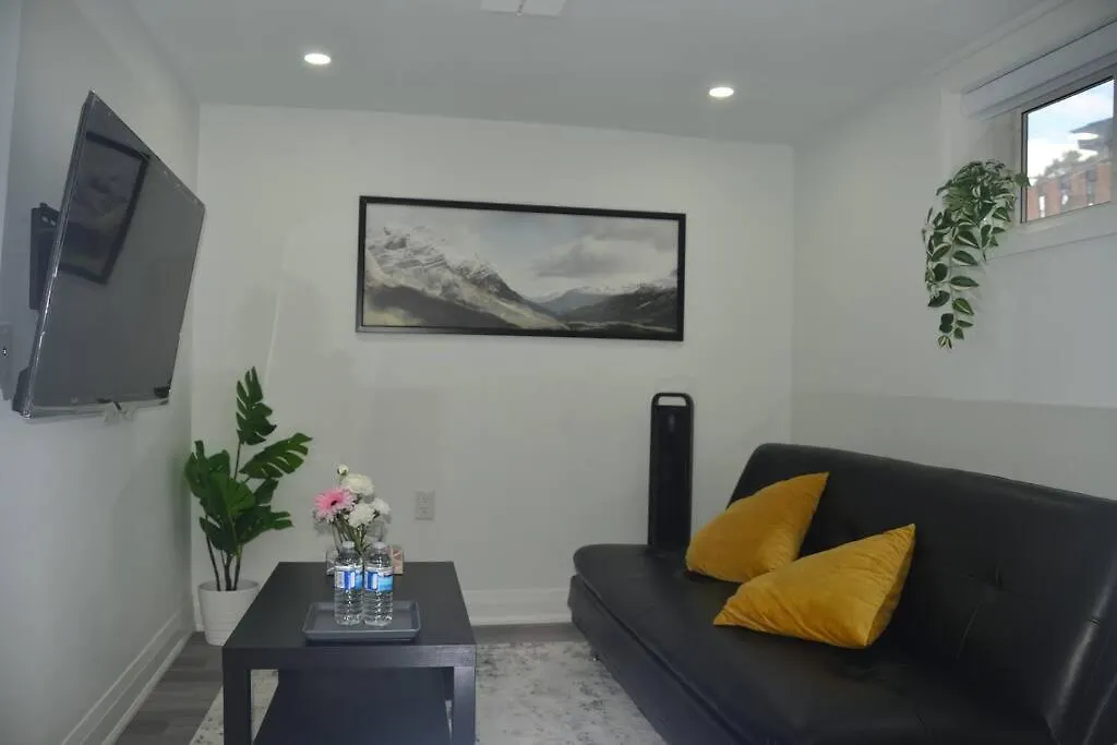 Apartament Entire Basement - 5 Guests 2 Bedrooms 3 Beds Toronto Kanada